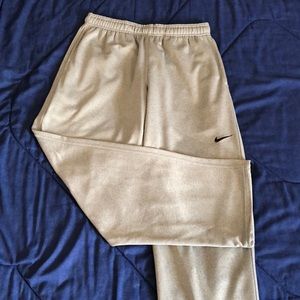 Nike Therma-Fit Sweatpants